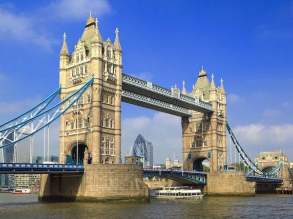 KULIAH DI UK